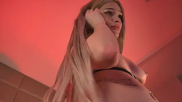 KatiaFinesse Webcam Show