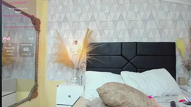 NaomySakura: онлайн-секс-чат