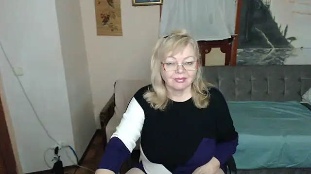 EvelynLoveShy 现场XXX聊天