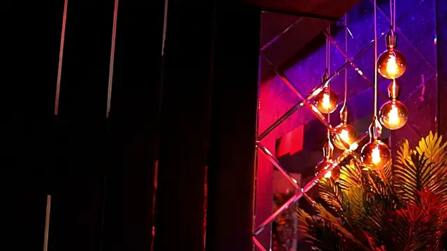 BellaNoirre: онлайн-секс-чат