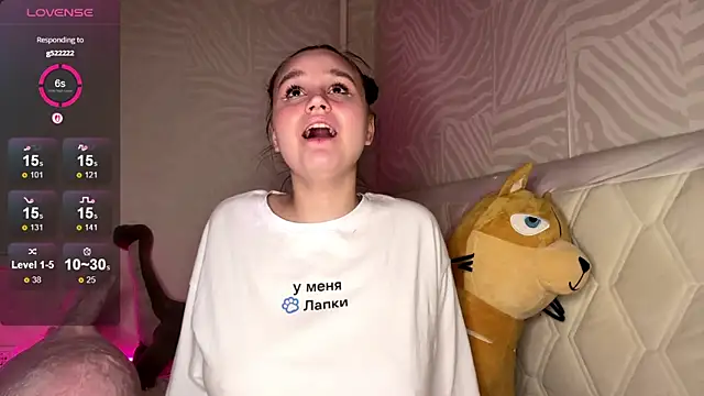 Barbie_Charm_: онлайн-секс-чат