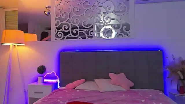 Czat XXX na żywo – LuisaClover