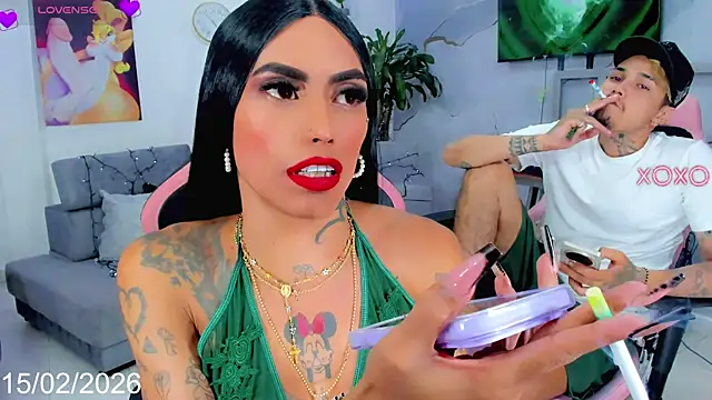 Nella_DollsのライブXXXチャット