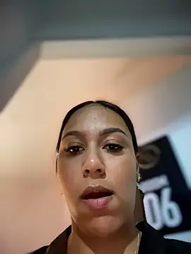 MiilaBlake élő XXX-chatje