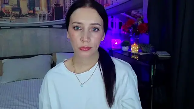 Онлайн чат XXX MonicaSweetx