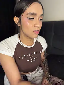 Isabella-Teen: онлайн-секс-чат