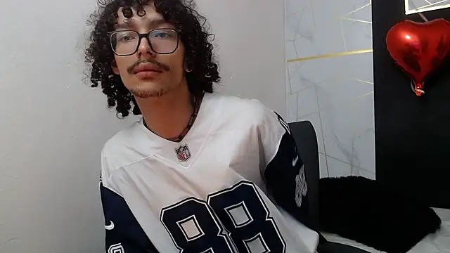 Chat +18 de KittyStarmorbid ao vivo