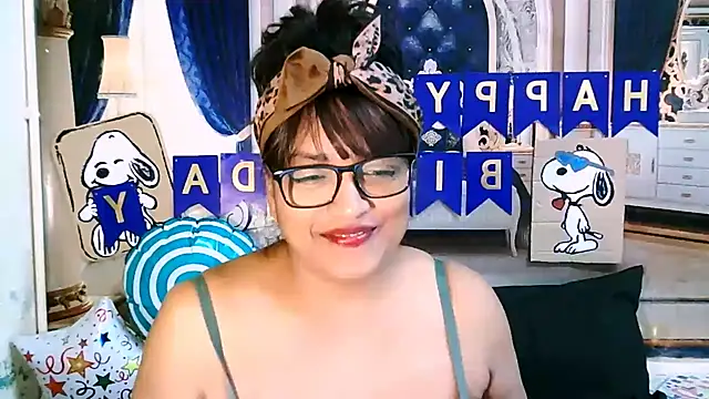 Pokazy przed kamerką – IndiaBlackPanther