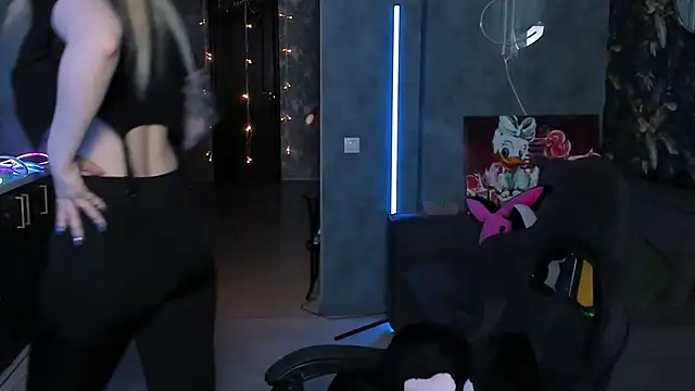 Chatroom XXX en direct de Blckmirrorr