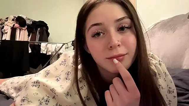 Adel_strongwoman Pertunjukan Webcam