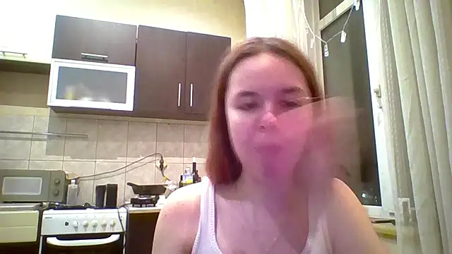 Pokazy przed kamerką – MariiCooper