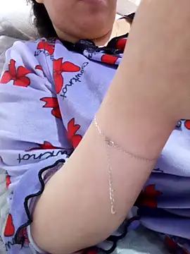 Beerrry Adlı Modelin Canlı XXX Sohbeti