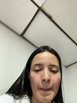 Mia_jhoonson: онлайн-секс-чат