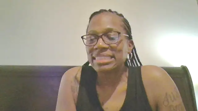 دردشة SweetParadise00 الجنسية المباشرة