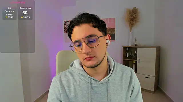 Chat +18 de Massimo_Fiore ao vivo