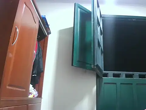 Chat +18 de MILU6926 ao vivo