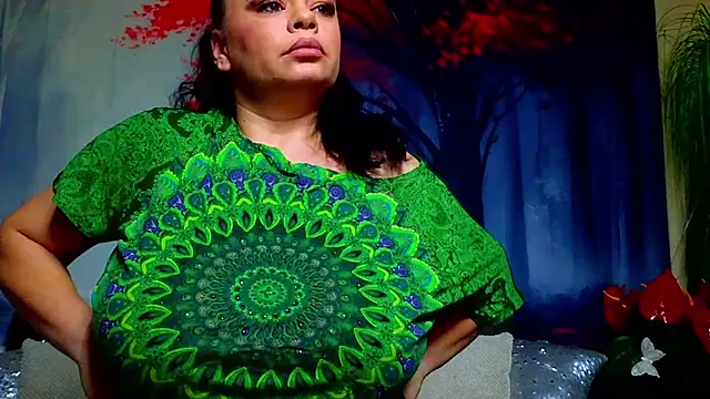 ElizabethEven élő XXX-chatje