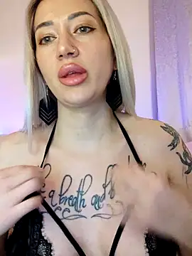 Gina-Lumara Chat XXX in diretta