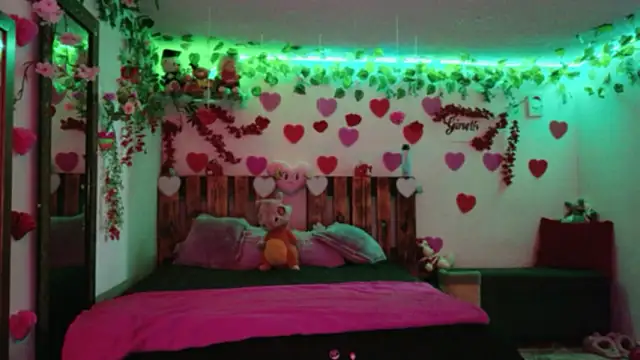 AzaharJaan Adlı Modelin Canlı XXX Sohbeti