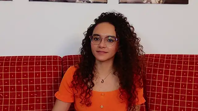 Taylor_Tina Chat XXX in diretta