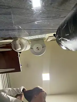 roouse live XXX chat