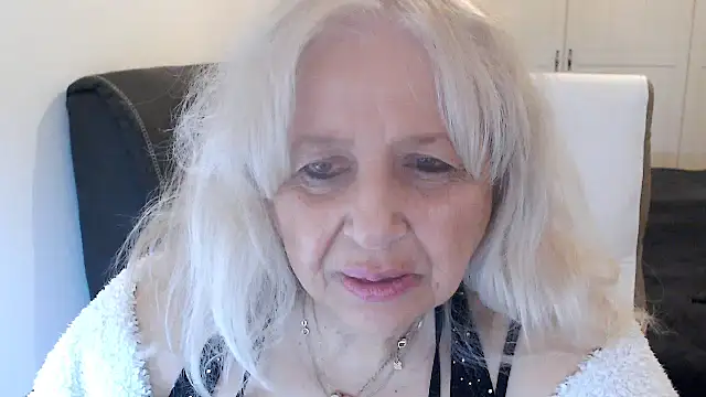 SusiLifeXXX: онлайн-секс-чат