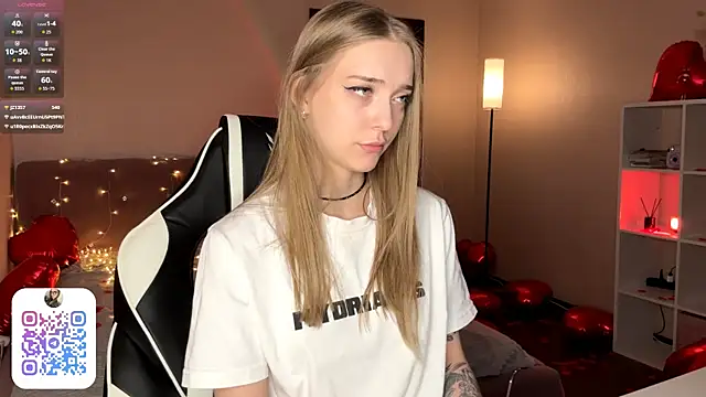 EvaPeace 라이브 XXX 채팅