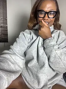 XXX chat uživo modela Moonzy77