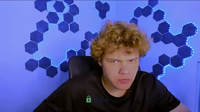 Вебкам-шоу lucas_long_