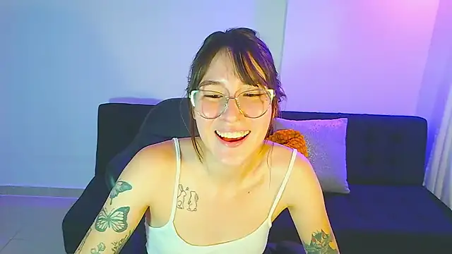 Yuliennegg: απευθείας συνομιλία ΧΧΧ