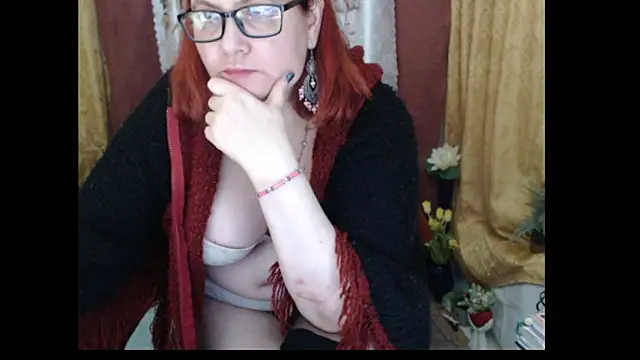 PlayfullMature Live XXX-chat