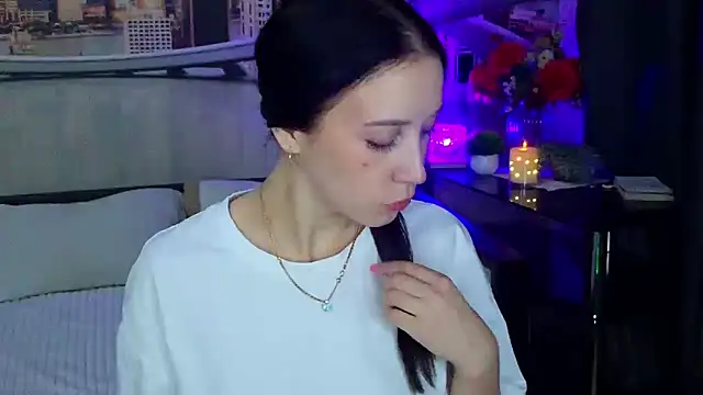 MonicaSweetx 现场XXX聊天