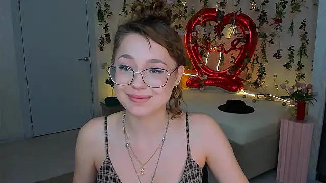 Chat +18 de SereneFlame ao vivo