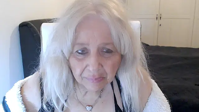 Chat +18 de SusiLifeXXX ao vivo