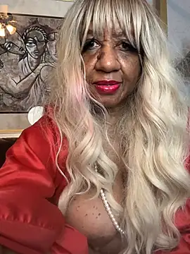 Chat +18 de BreanaDivine ao vivo