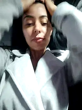 Czat XXX na żywo – Luianna