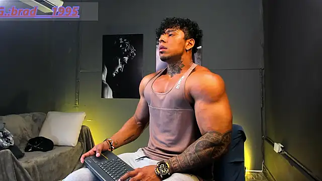 Chat +18 de bradley_smith ao vivo