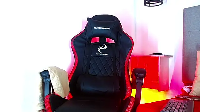 Chat +18 de Rick_Wade ao vivo