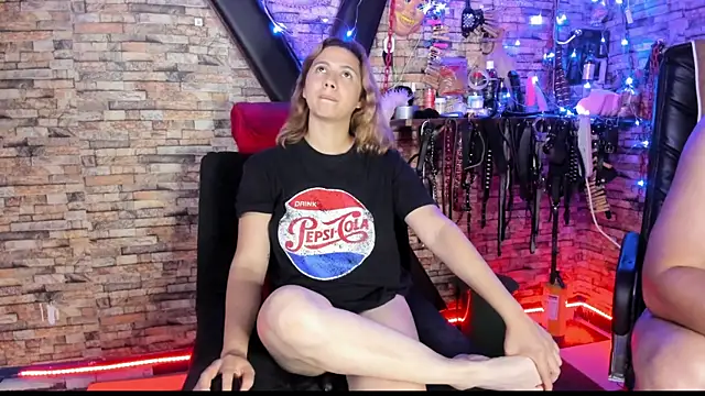 Liltildeman_moon's Live XXX Chat