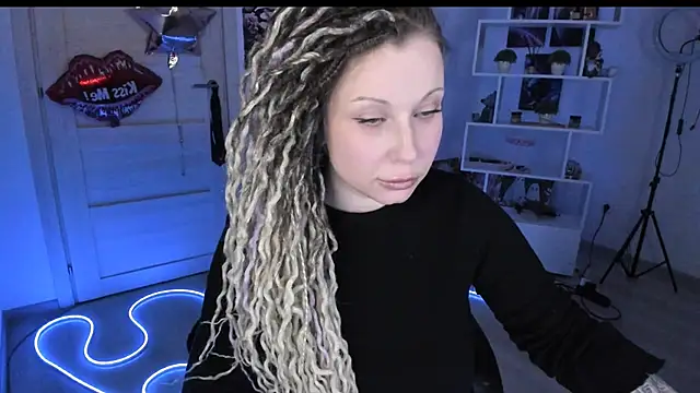 HoneySallyMoore Chat XXX in diretta