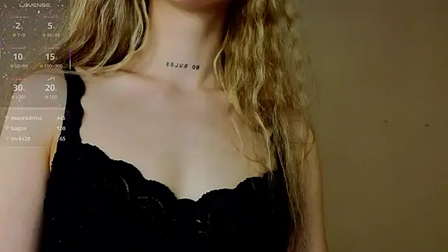 Chat +18 de TiffinyMergist ao vivo