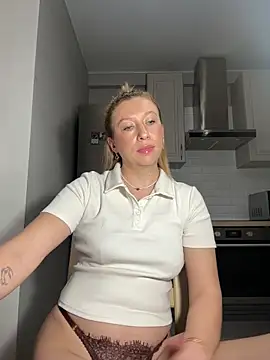 Онлайн чат XXX Kittie_Valentine