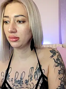 Gina-Lumara Live XXX Chat