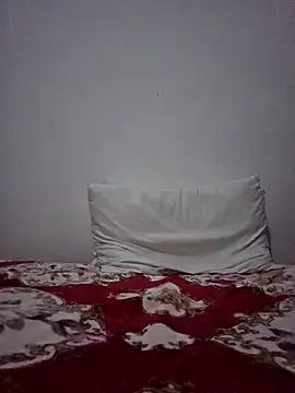 XXX chat uživo modela altinya