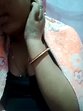 Ayshareya_baby লাইভ XXX চ্যাট