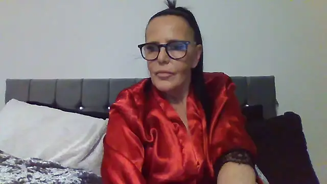 Raven-x-x ওয়েবক্যাম শো