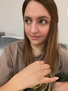 AliceDesmee: απευθείας συνομιλία ΧΧΧ