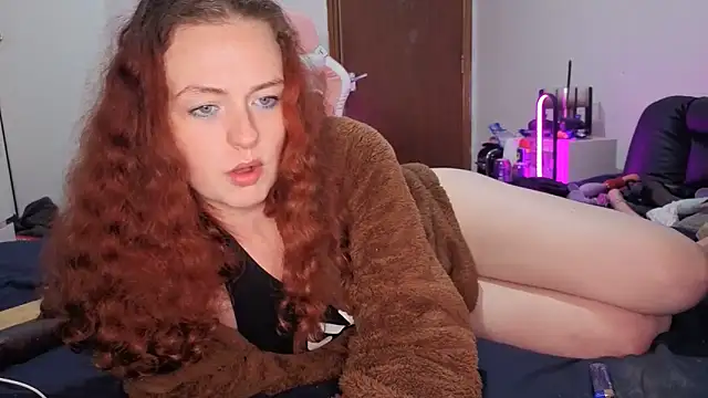 ENGLISHEMILY_69: онлайн-секс-чат