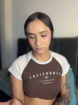 Chatroom XXX en direct de Isabella-Teen