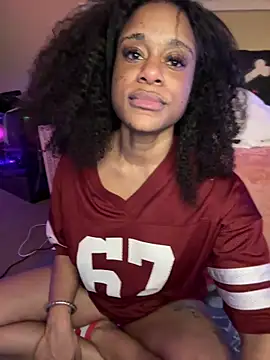 Tikalalin élő XXX-chatje